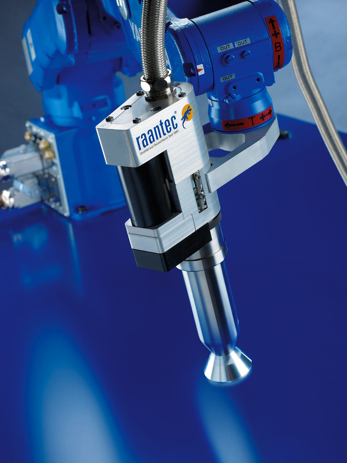 raantec PlaSphere® Plasma-Technologie am Roboterarm